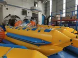 Banana Acuática Doble (10 Pasajeros) - Pelotinas Factory