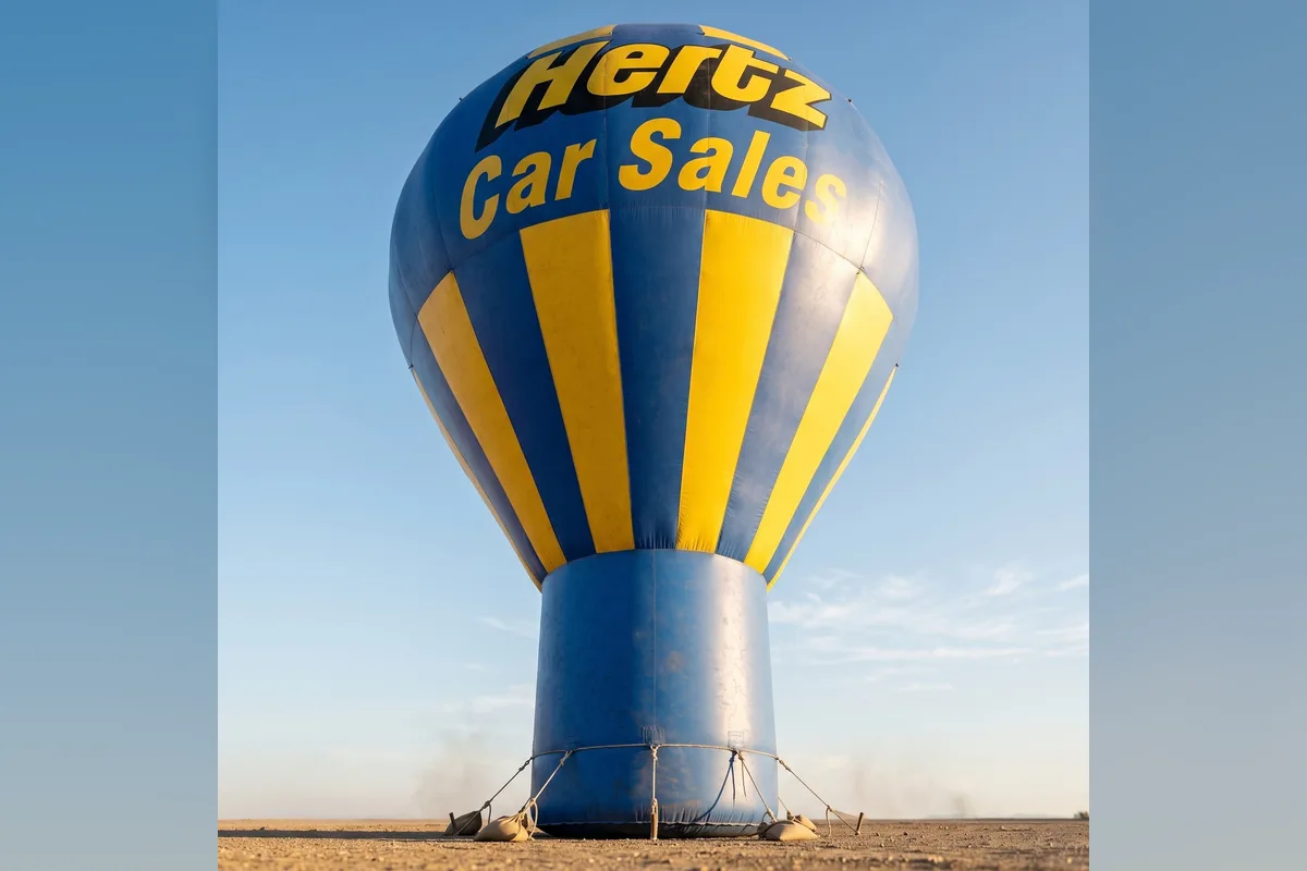 Globo publicitario Hertz