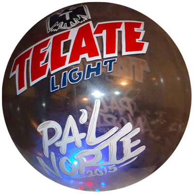 Pelota publicitaria inflable de Tecate Light